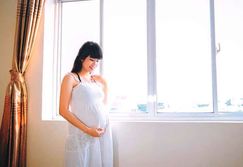 Phụ nữ mang thai mách nước bổ sung canxi