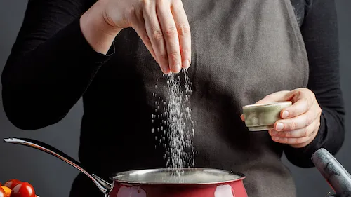 Có thể uống canxi vào trước hay sau khi ăn