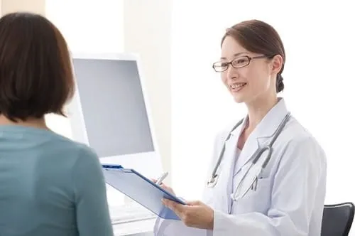 bị gãy xương bao lâu thì quan hệ được